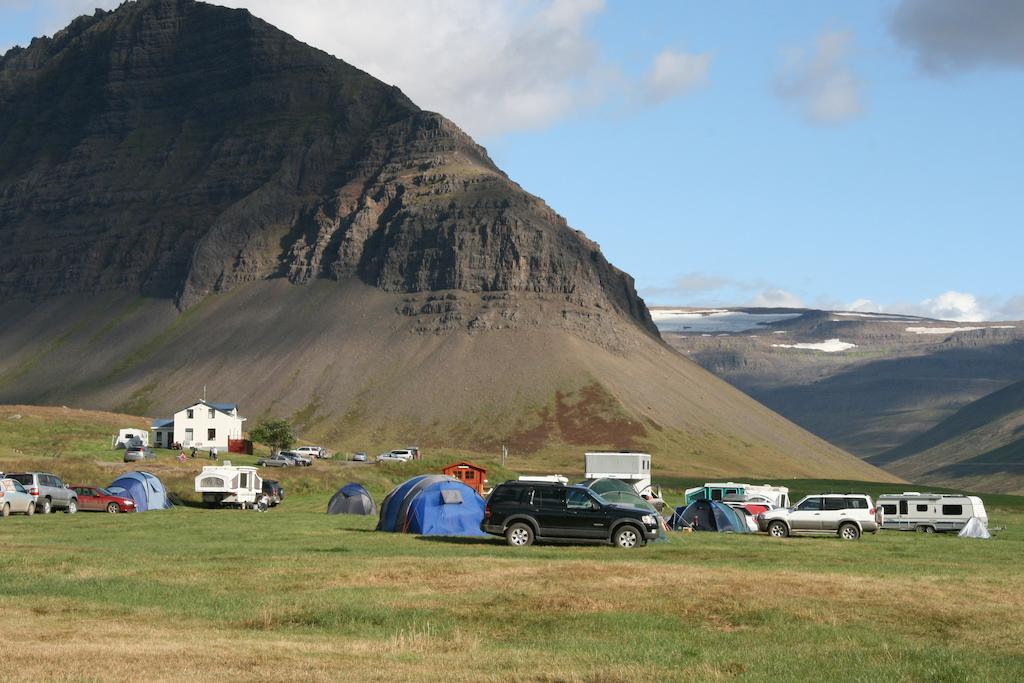 Korpudalur Hi Hostel Flateyri Eksteriør billede