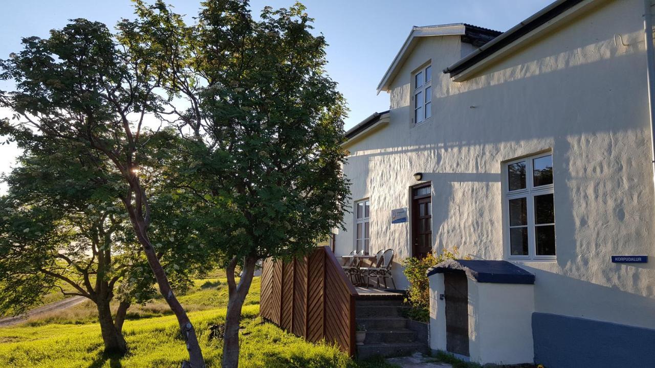 Korpudalur Hi Hostel Flateyri Eksteriør billede
